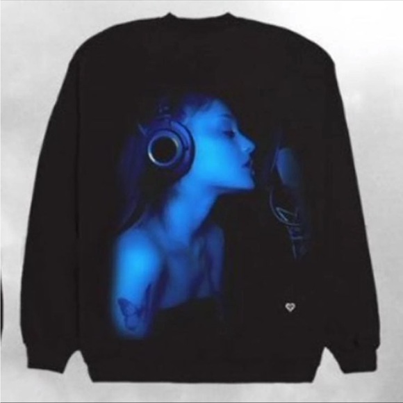 NEW Ariana Grande AGB27 Crewneck